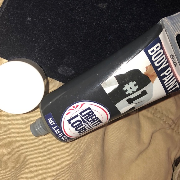 Body Paint - Picture 2 of 2